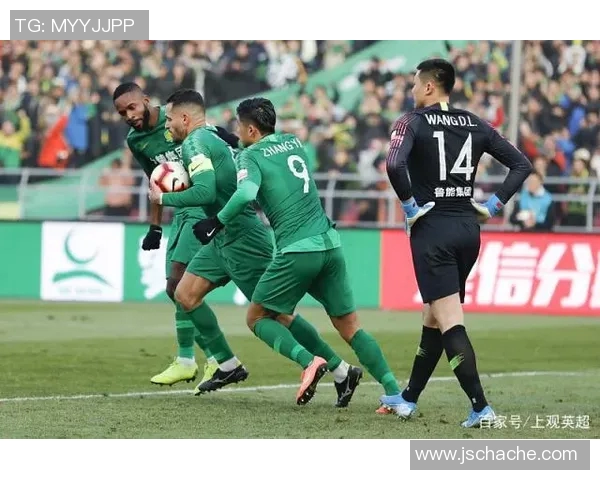 西安足球队在城市联赛中以70分稳居榜首展现强大实力