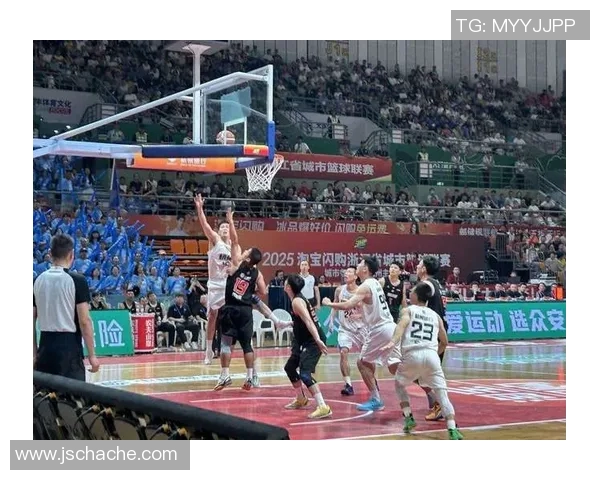 赛后分析：成都篮球队与杭州篮球队的比赛节奏与战术对比探讨
