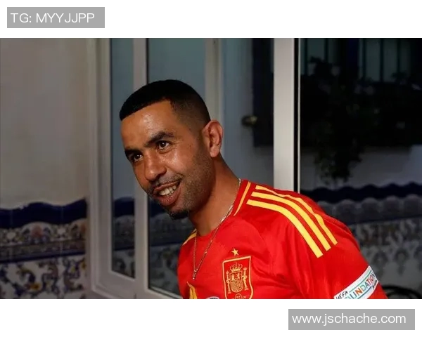 足球明星因掉头发而尴尬现身视频曝光引发球迷热议